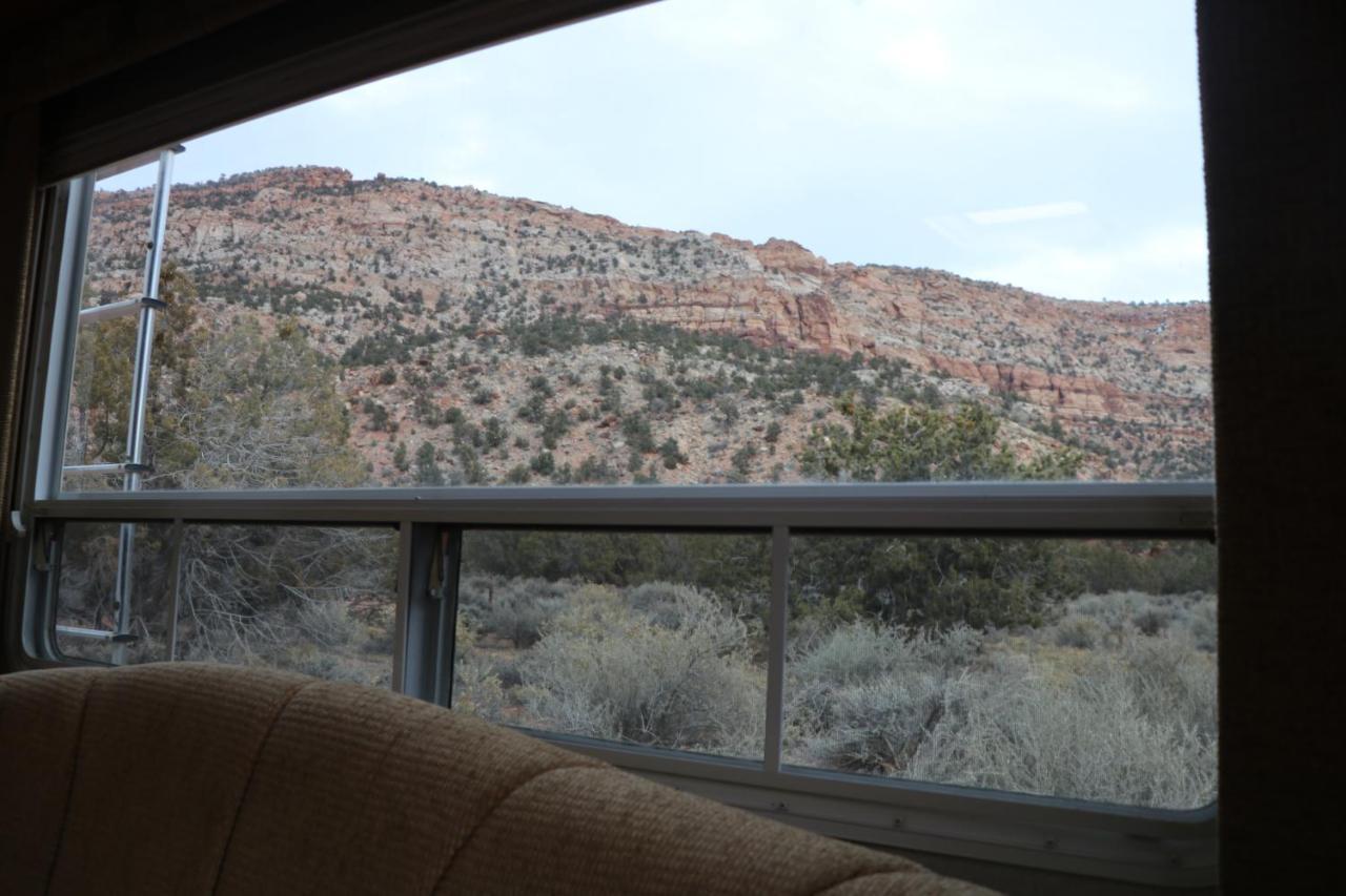 ホテルCamp Valhalla At Zion Colorado City エクステリア 写真